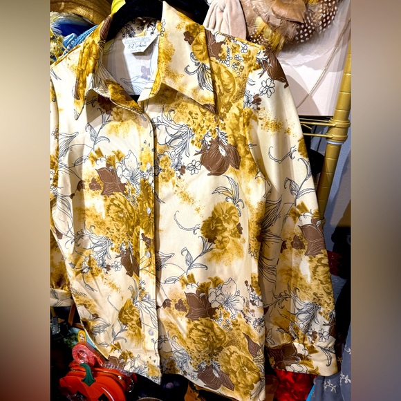 304 // NPC Fashions 70s poly blouse // 21" ptp - Picture 1 of 4